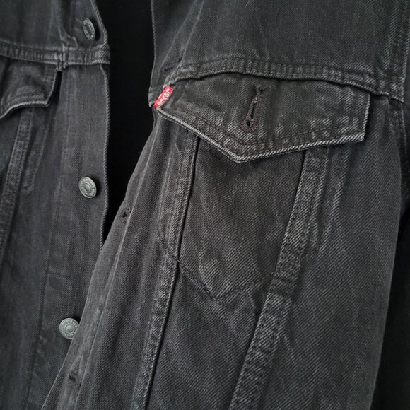 Levi’s Black Denim Trucker Men's Jacket I Size S, Classic Fit, Button Front - Picture 6 of 8
